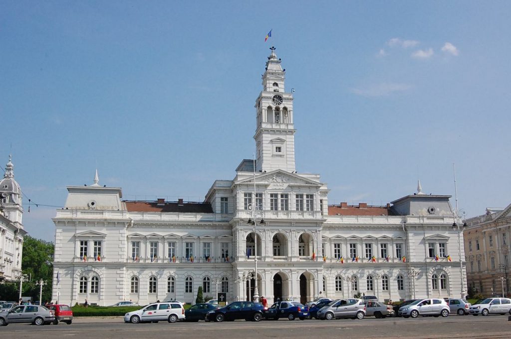Scandal DIN NOU la şedinţa CLM! Şapte consilieri AU PĂRĂSIT sala 1 Primaria Arad