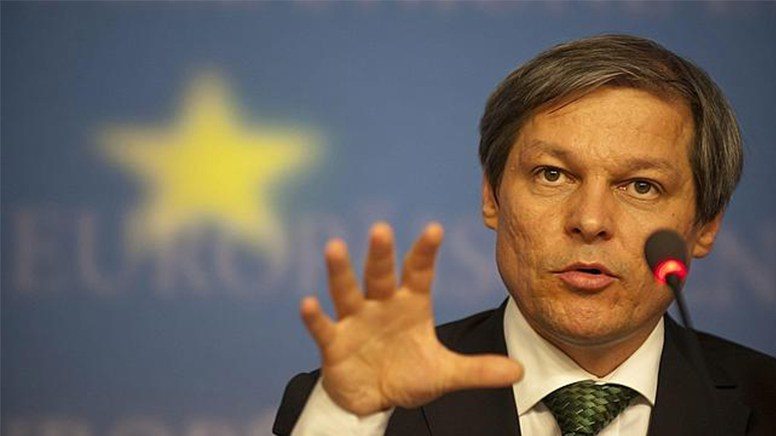 Dacian Cioloş la microfon