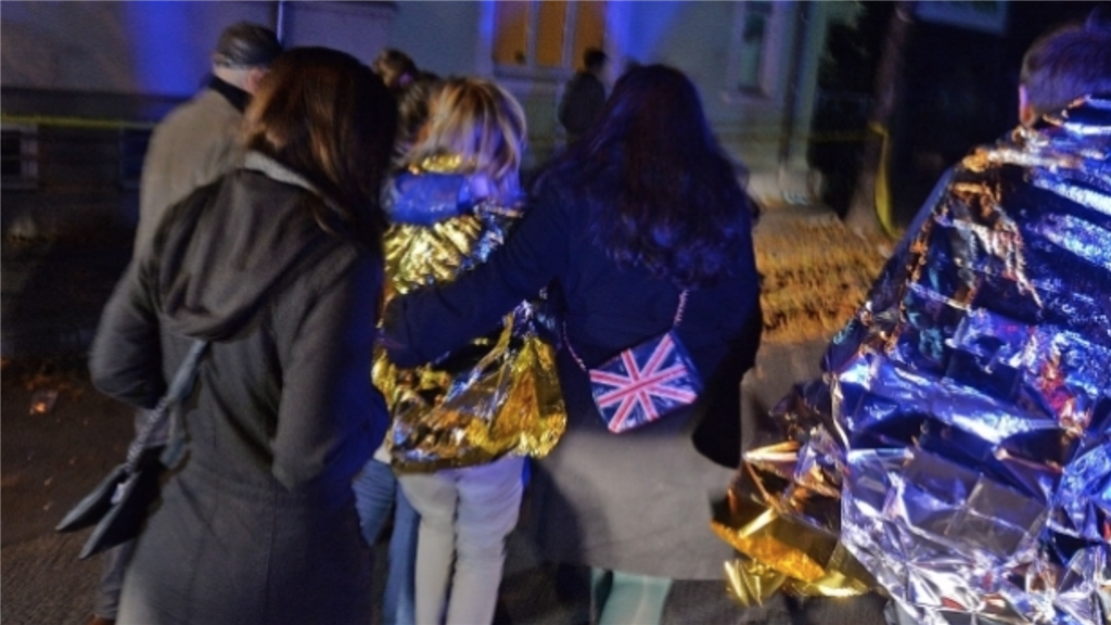 Tinerii care au scăpat din incendiu au venit la spital după câteva zile, cu complicaţii pulmonare 1 Screen Shot 2015 11 08 at 03.51.10