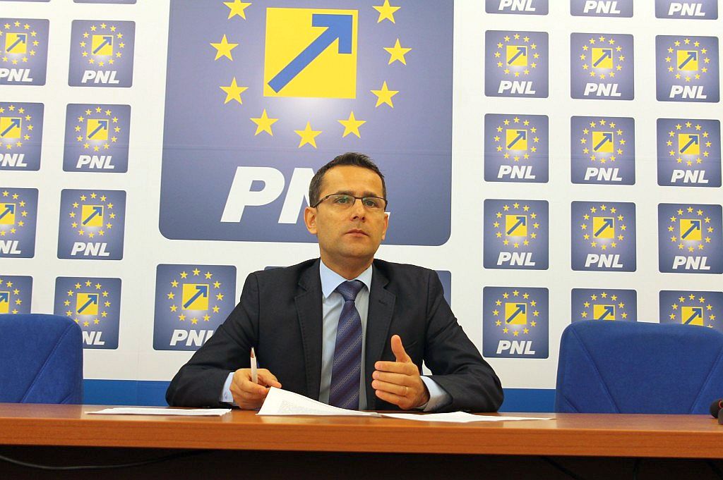 TOLEA FACE UN AUTODENUNT: REFUZA UN AUDIT LA DESEURI, PE MOTIV CA EXISTA UNUL ANUAL. IN ACEEASI SITUATIE E SI COMPANIA DE APA ! 1 adrian tolea arad glsa ro