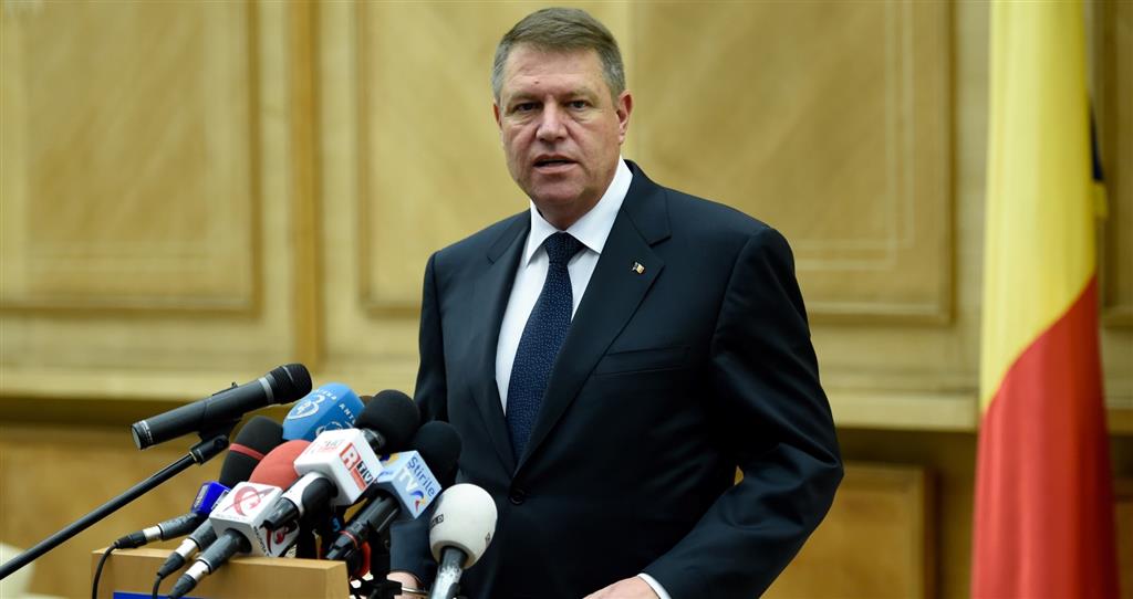 presedintele iohannis Custom