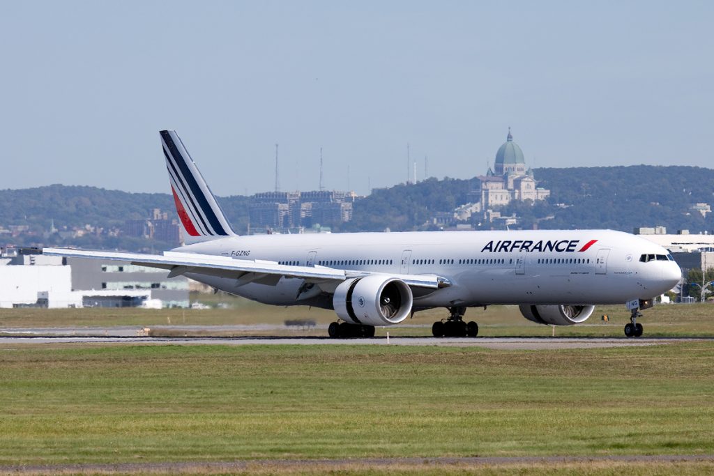 AirFrance Boeing777 300ER YUL 2009