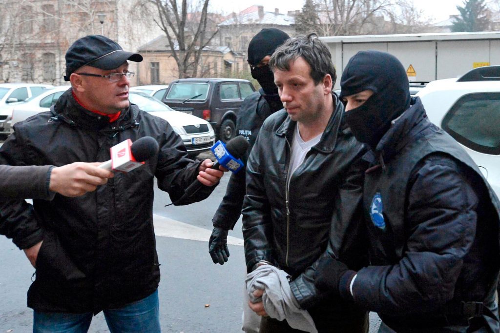 romanian hacker guccifer1