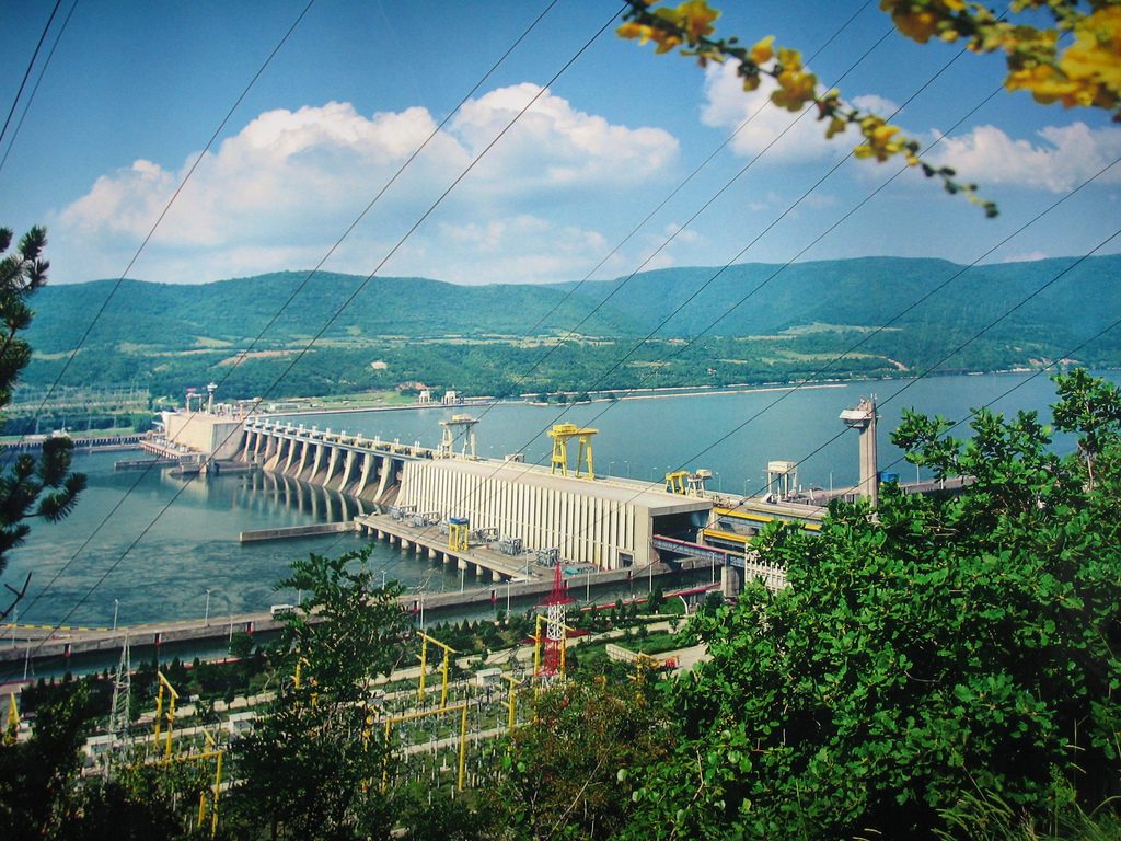 Nenorocire la Porțile de Fier. Turbinele crapă 1 10887587246 3098c9a109 b