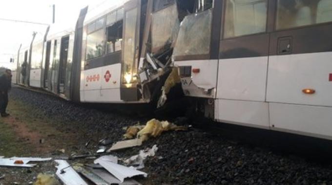 ACCIDENT de metrou în Italia: Zeci de oameni au fost răniţi, cei mai mulţi fiind elevi şi studenţi - FOTO, VIDEO 1 1453194506814.jpg scontro metro leggera feriti