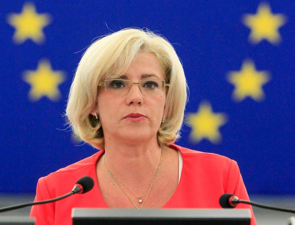 Corina Cretu Facebook 37635e311f