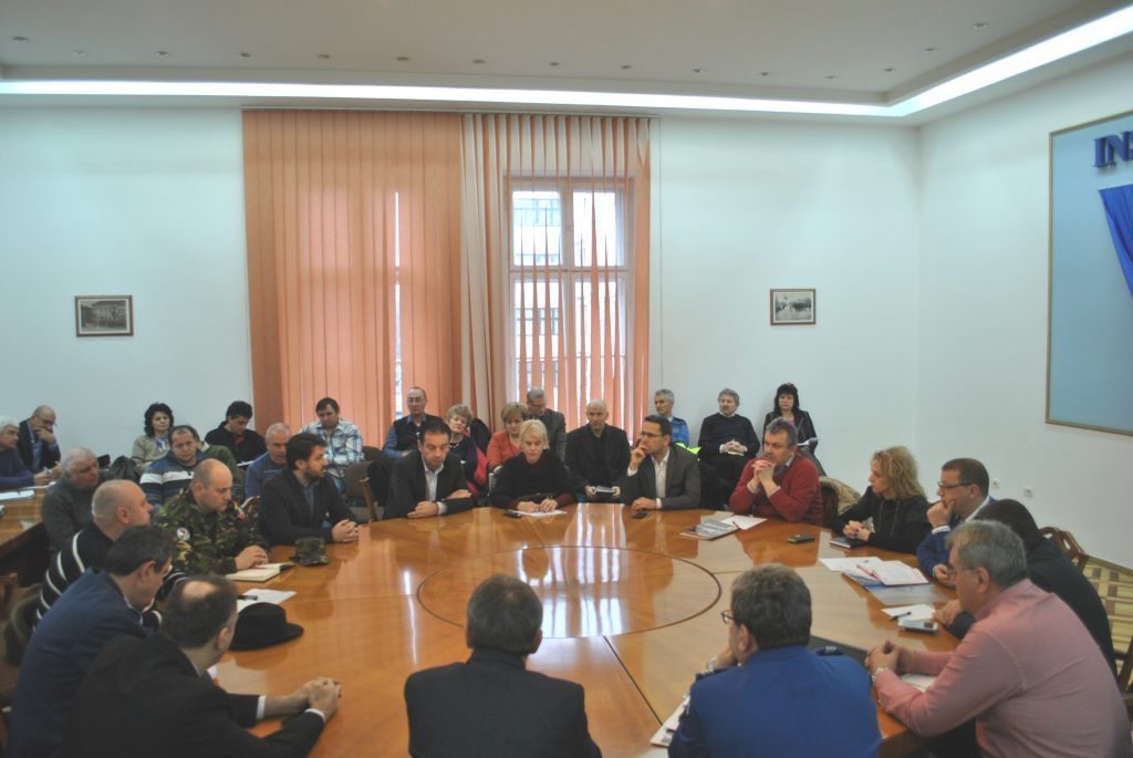Demersuri pentru ca 80.000 de arădeni să nu rămână fără căldură 1 cet prefect 1