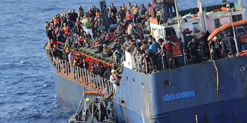 Grecia vrea ajutorul navelor Frontex pentru a trimite migranții în Turcia 1 tyr2