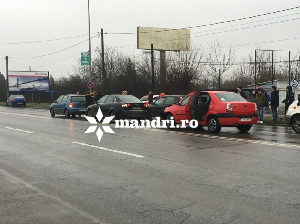 Accident cu trei maşini în cartierul Grădişte (FOTO VIDEO) 1 accident prima