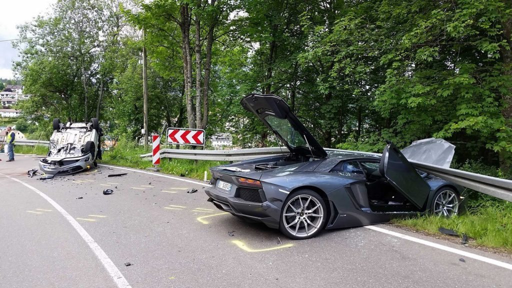 LamborghiniCrash 1