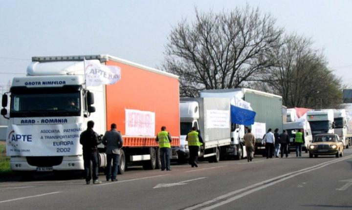 Transportatorii se pregătesc de proteste înainte de Paște: motivul nemulțumirii sunt tarifele RCA 1 tir 1