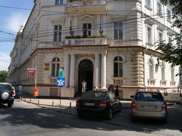 Sute de mii de metri pătrați de teren- revendicate de moștenitorii baronului Neumann 1 tribunal