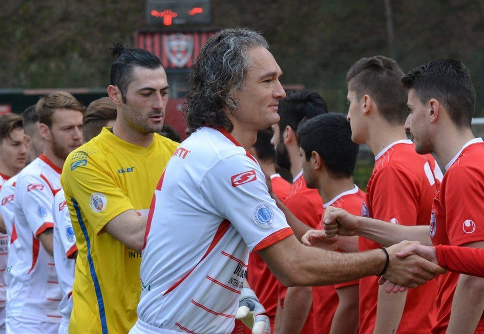 Pe teren și la 38 de ani, Botiș afirmă: „UTA impune respect și vrea performanță” 1 botis