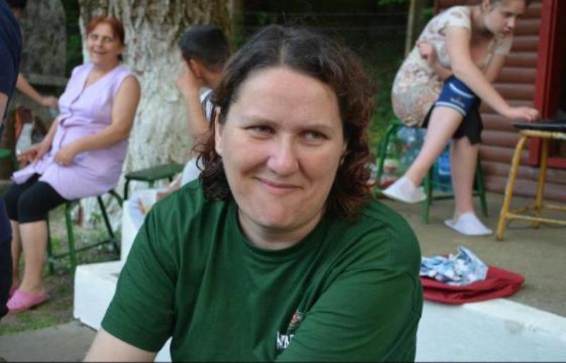 O arădeancă vrea să strângă 2000 de lei pentru proiectul Terapie Pentru Îngeri 1 mihaela