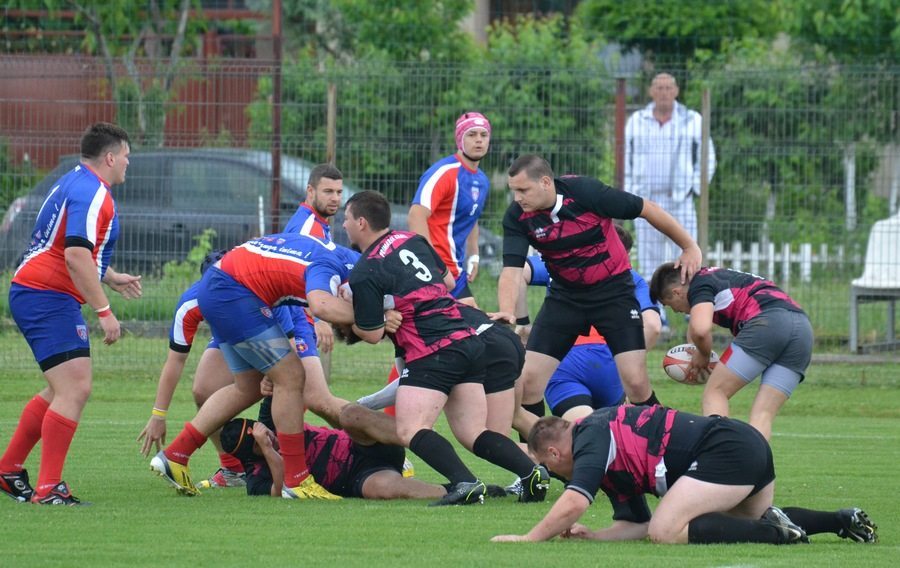 Rugbiștii arădeni debutează acasă în 2016! 1 rygbymandri