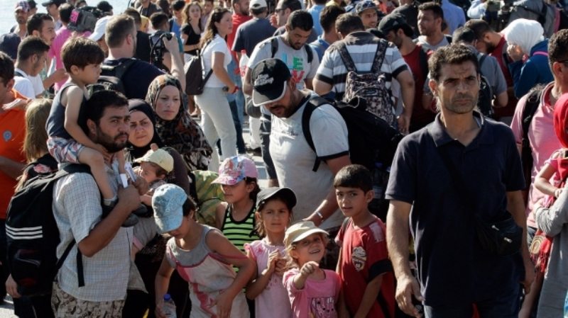 Câți imigranți au ajuns în Europa de la începutul anului 1 syrian migrants athens ship 50412800
