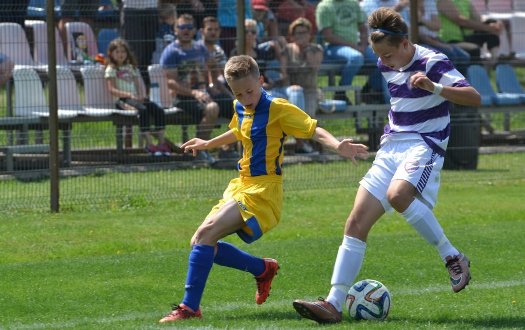 Puștii de la CSȘ Gloria au pierdut în ultimele minute calificarea la finala pe țară la juniori D! 1 cssgl