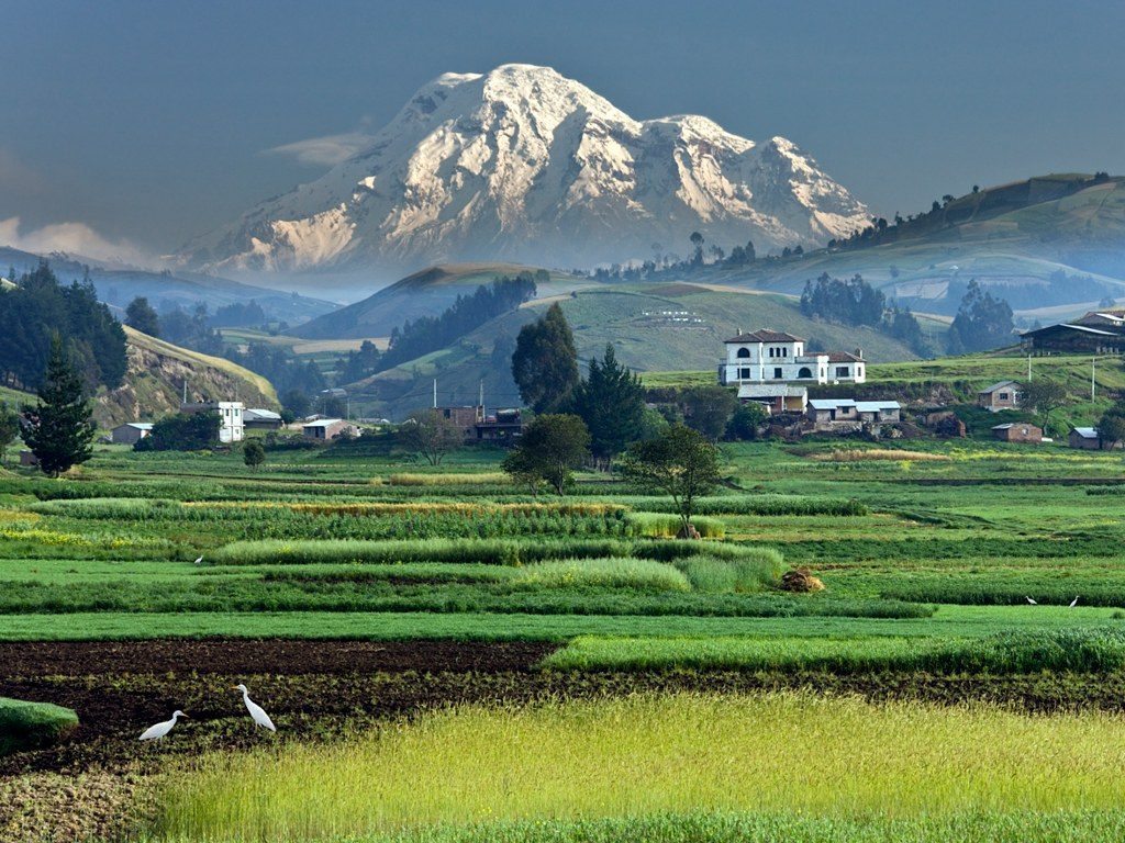 mount chimborizo ecuador equator tallest mountain