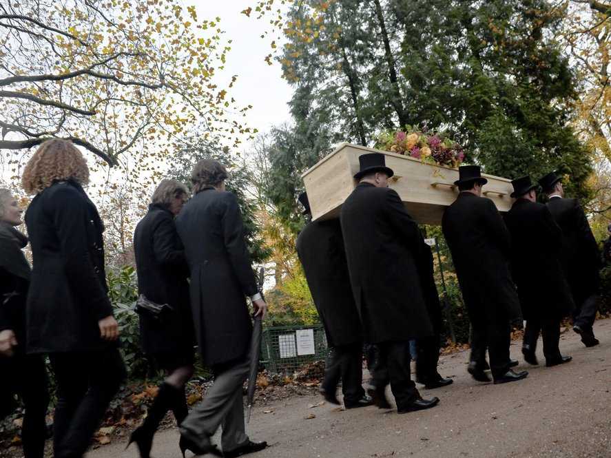 now you can hire fake mourners to cry at your funeral