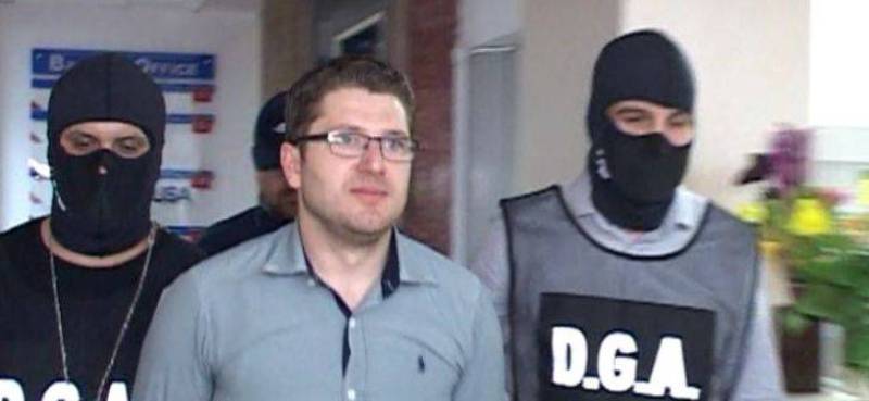 Un inspector Antifraudă a fost prins luând şpagă. El a cerut bani de la administratorul unei firme arădene 1 inspector antifrauda