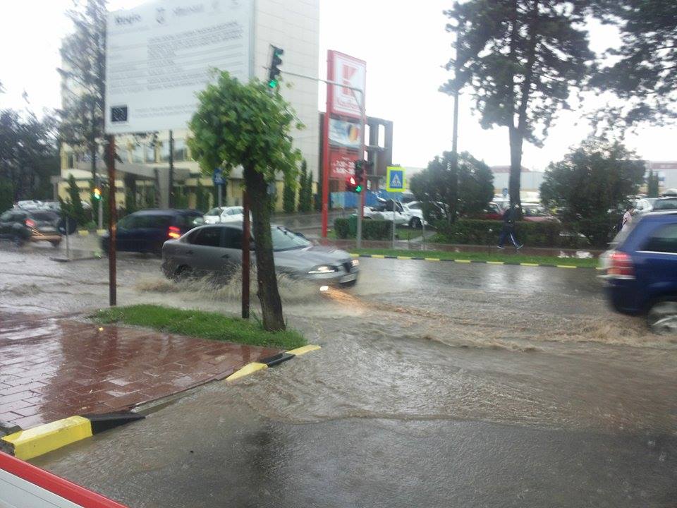 inundatii suceava