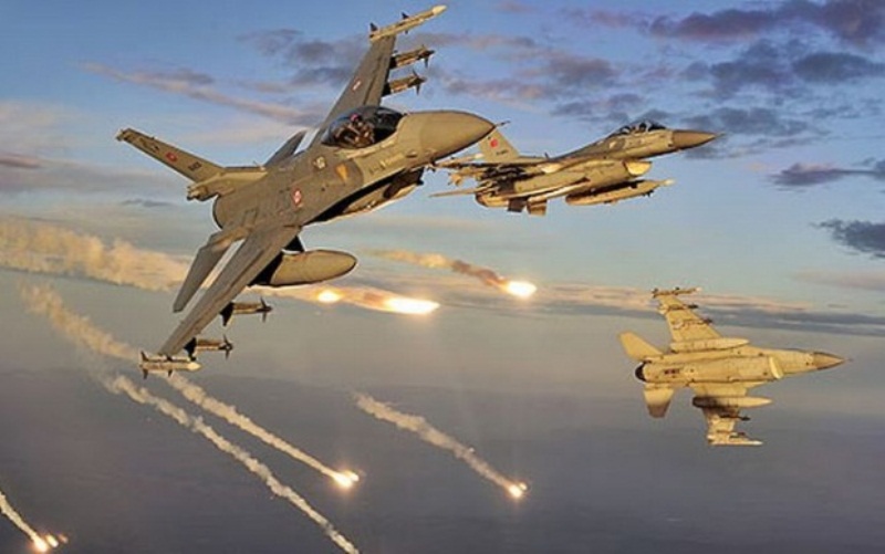 raiduri aeriene in siria zonele ocupate de teroristii stat islamic bombardate 329335