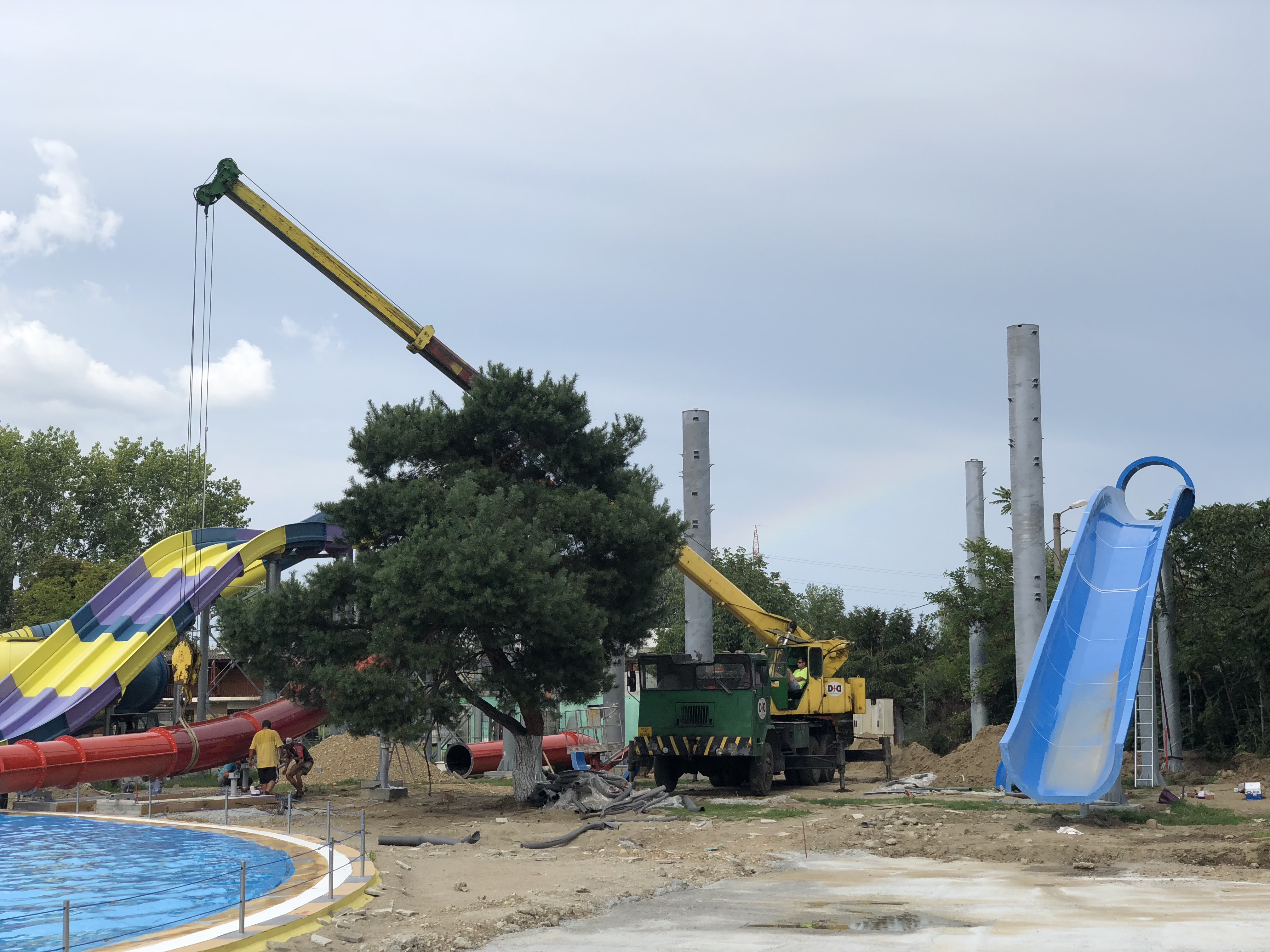 În curând la Ștrandul Neptun vor fi puse în funcțiune trei tobogane noi 2 IMG 8793