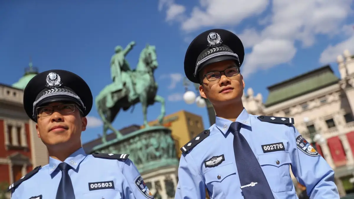 politisti chinezi